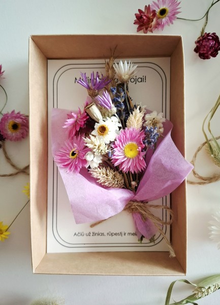 Gėlių puokštelė mokytojai (D -2)